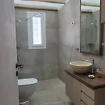Polivios Διαμέρισμα Αδάμας