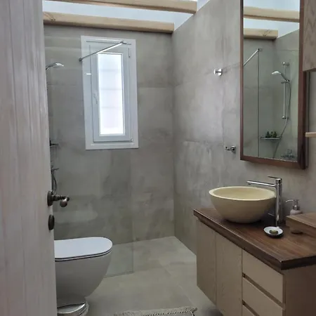 Polivios Apartment Adamantas (Milos)